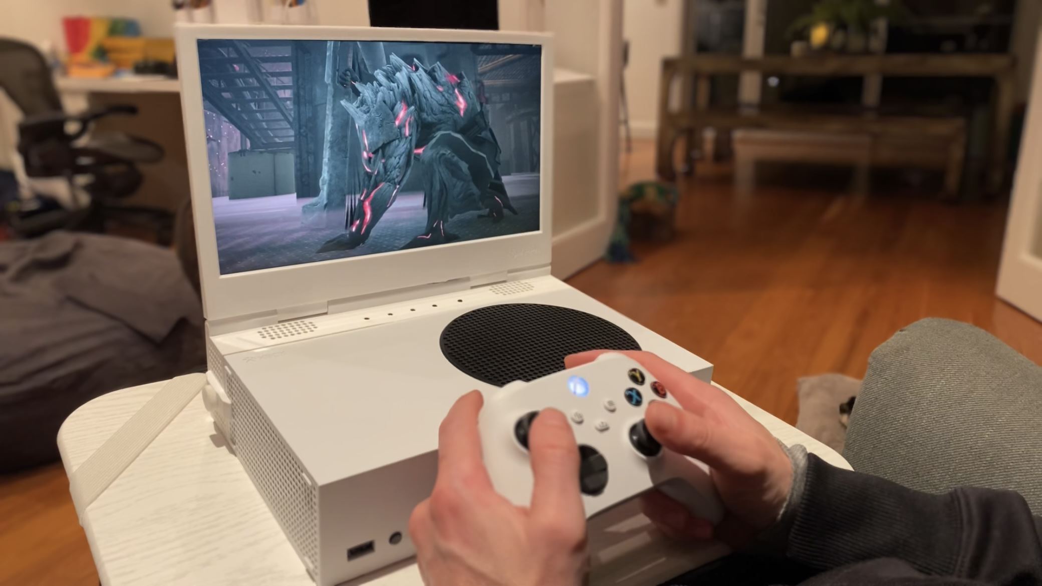 xScreen - The Integrated Folding Screen for the Xbox Series S