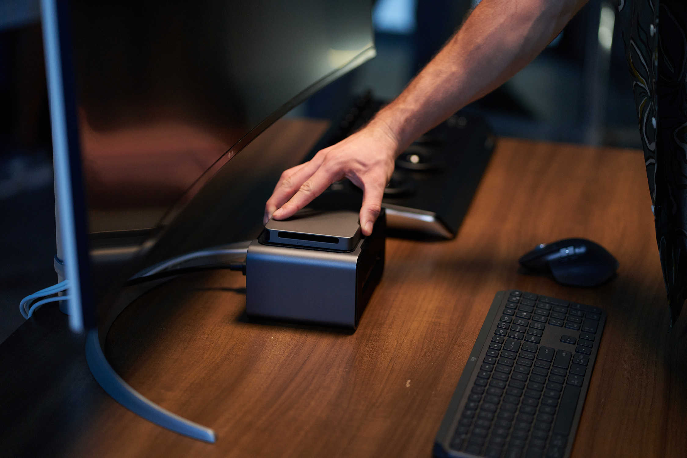 Khadas Mind: Where Portability Meets Productivity in a Modular World