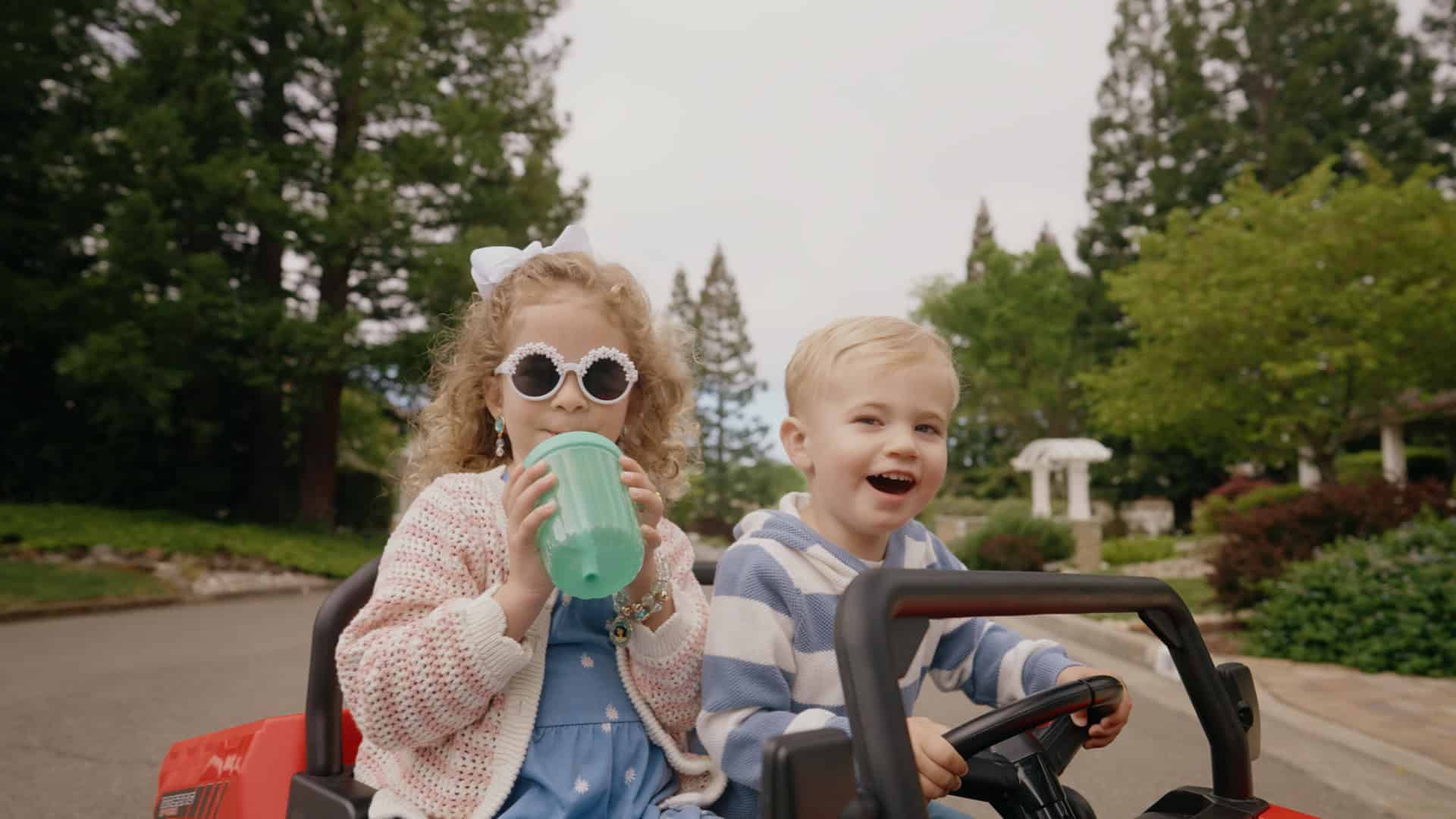 The End of the Sippy Cup Struggle: Poki Yoki Delivers